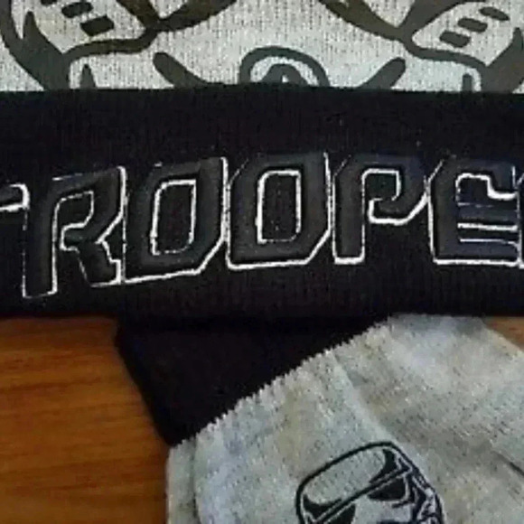 Children's Place L/XL Star Wars STORM TROOPER Winter Hat & Gloves - Picture 3 of 4